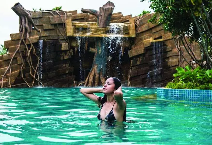 Grand Orient Hotel Perai