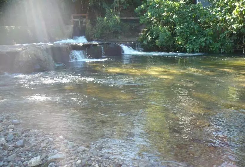 Hotelli Pousada Vale Da Represa