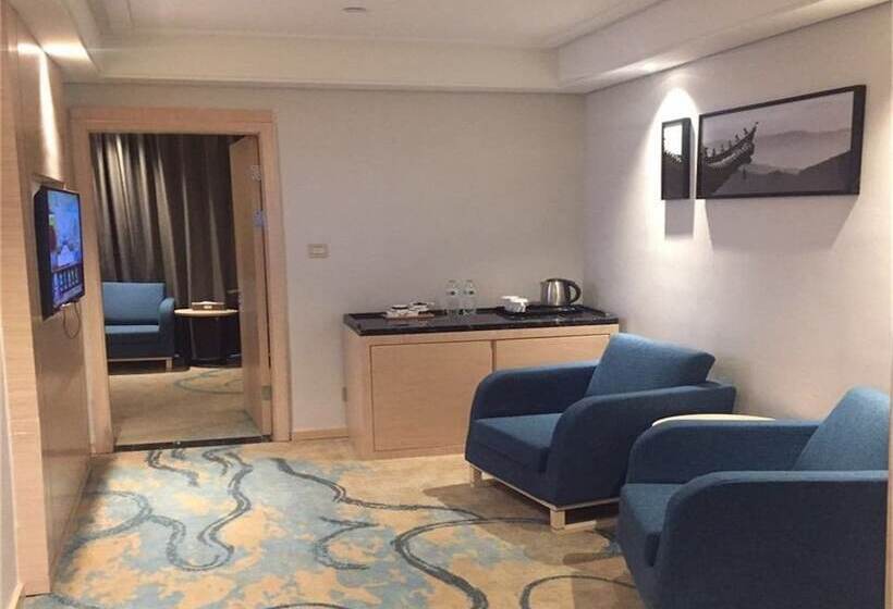 Hotel Qingdao Airport Fuhua