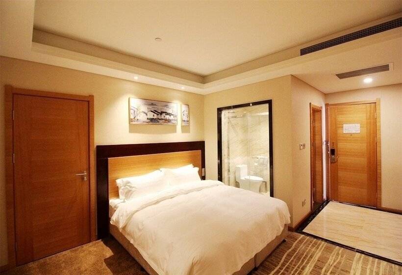 Hotel Qingdao Airport Fuhua