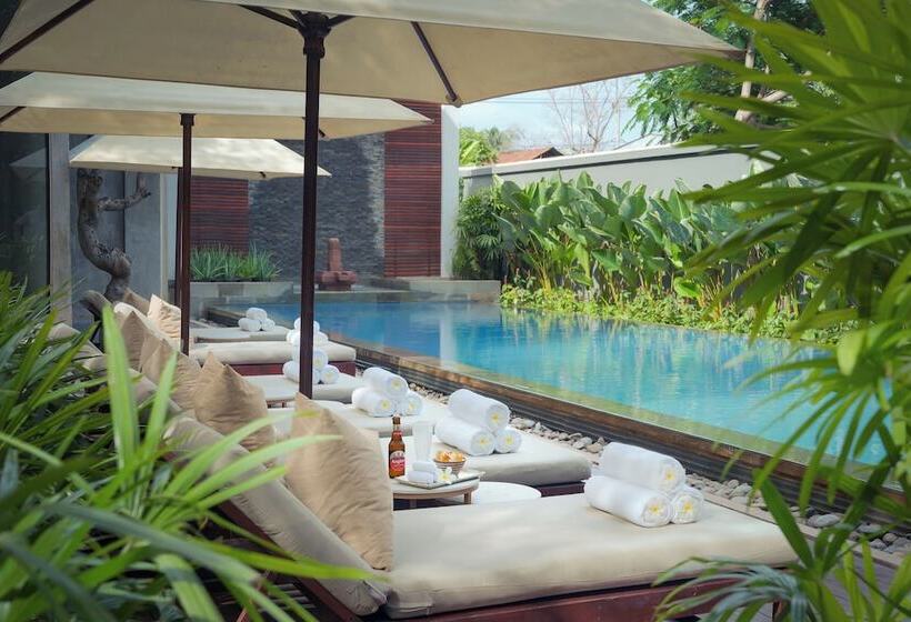 هتل Shintana Saya Residence