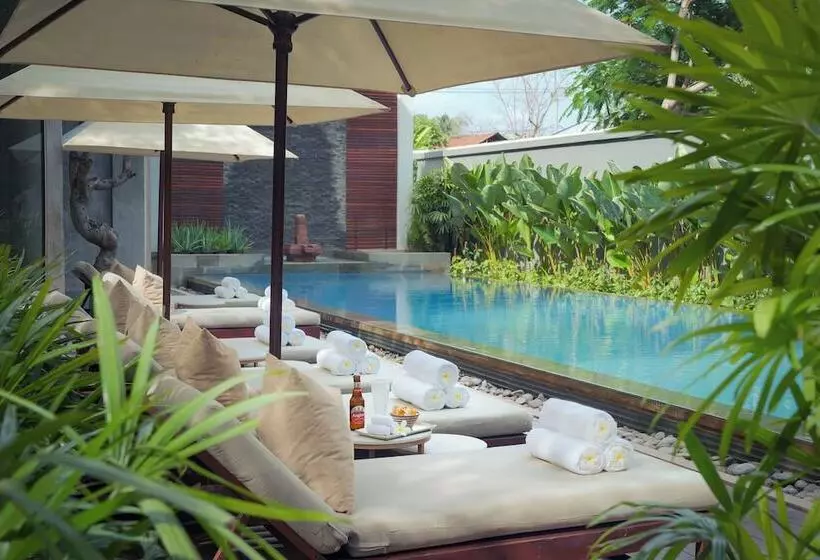 هتل Shintana Saya Residence