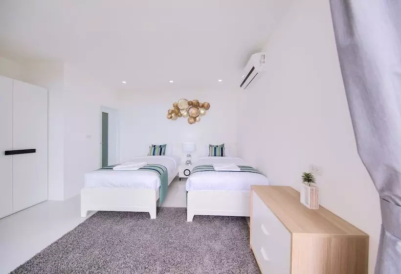 Modern Styled 3 Br Pool Orchid Villa
