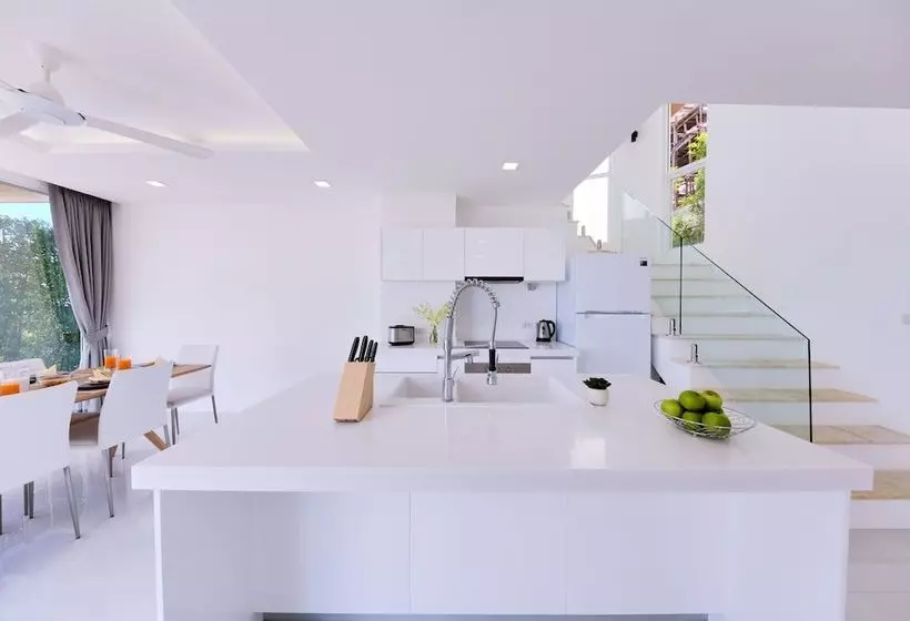 Modern Styled 3 Br Pool Orchid Villa