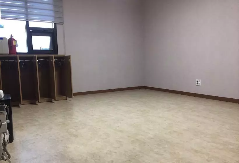 Majatalo Ara & Maru Hostel