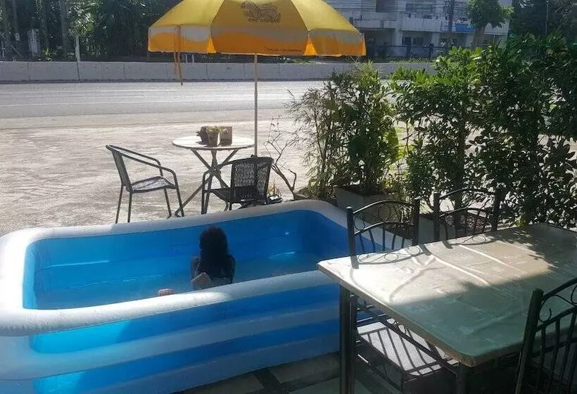 پانسیون Ck House Krabi