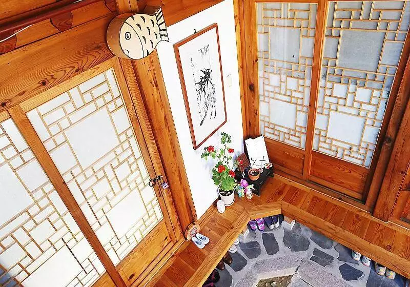 پانسیون Inwoo Guesthouse