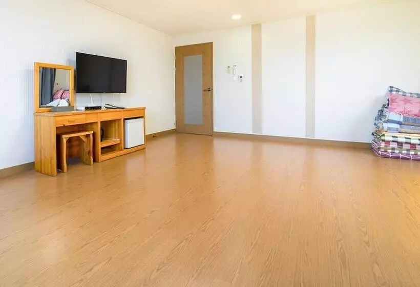 ペンション Jeju Samda Hostel