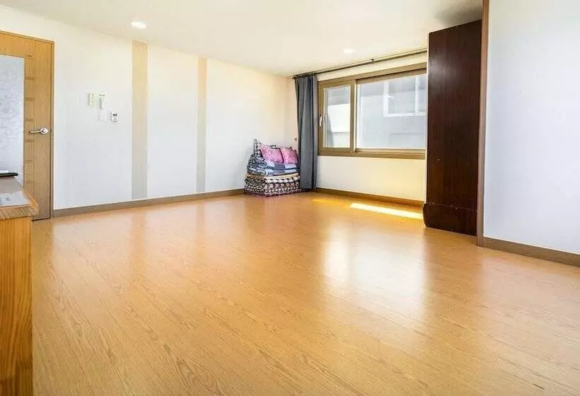 ペンション Jeju Samda Hostel