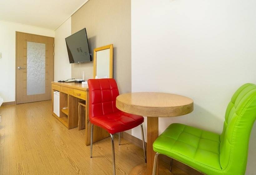 Pensione Jeju Samda Hostel