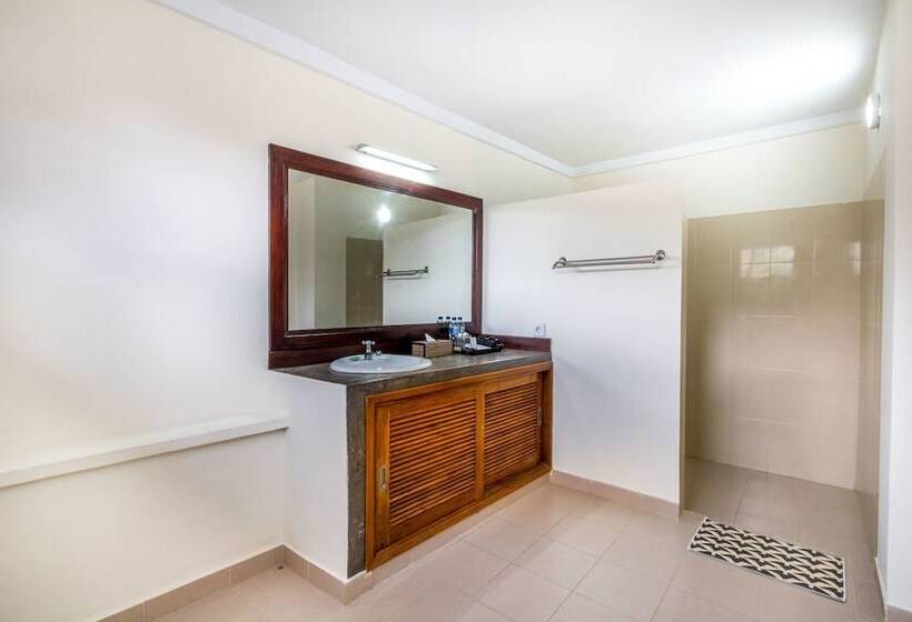 پانسیون Reddoorz Plus Nusa Lembongan Island