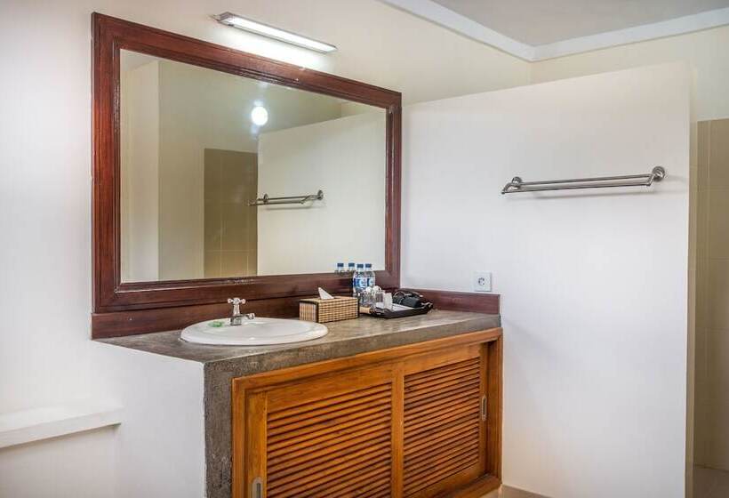 پانسیون Reddoorz Plus Nusa Lembongan Island