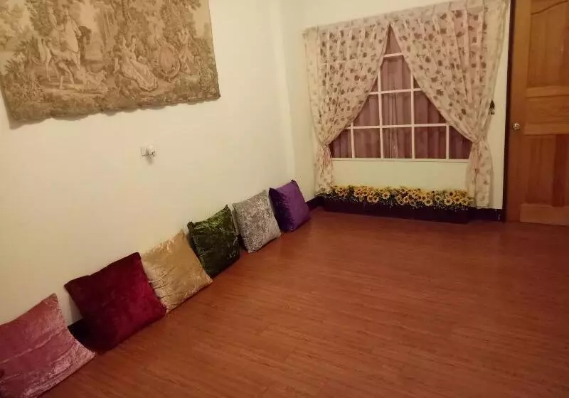 پانسیون Tainan Here Hostel