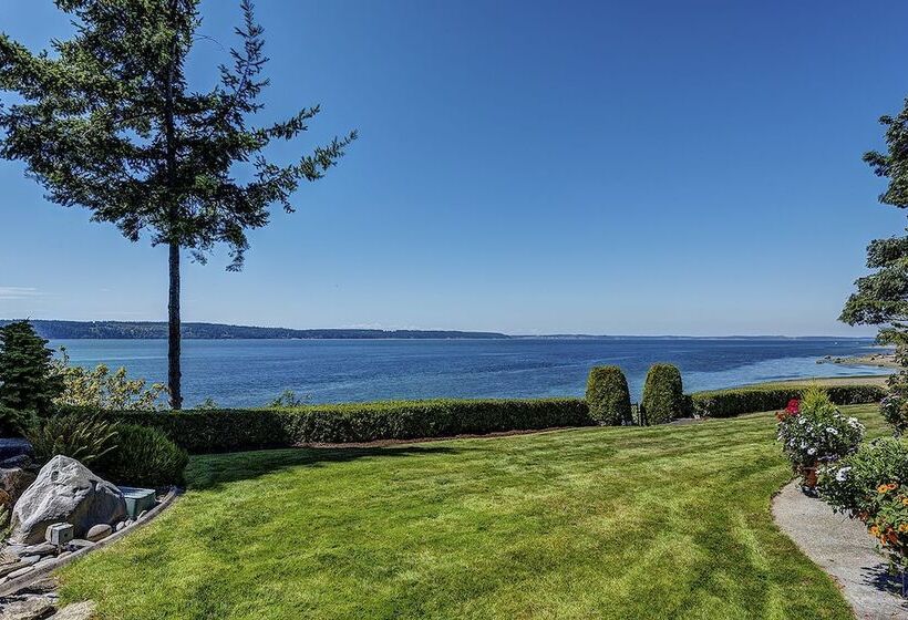 Sea Mist Waterfront B&b