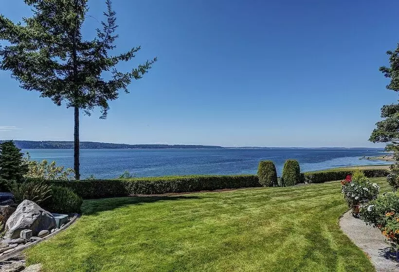 Sea Mist Waterfront B&b