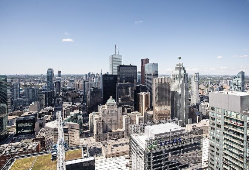 Velvet Stays – Financial District