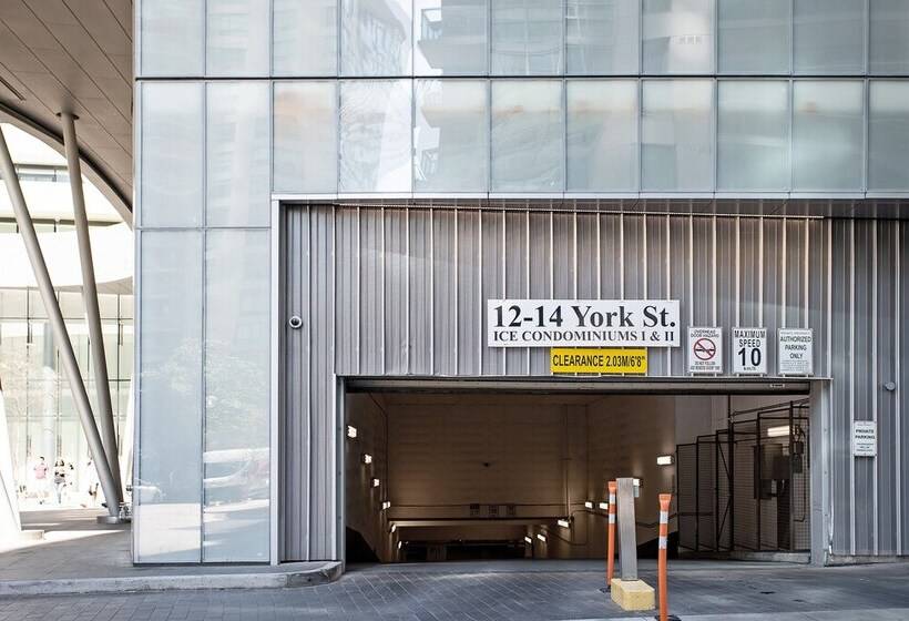 Velvet Stays – Financial District