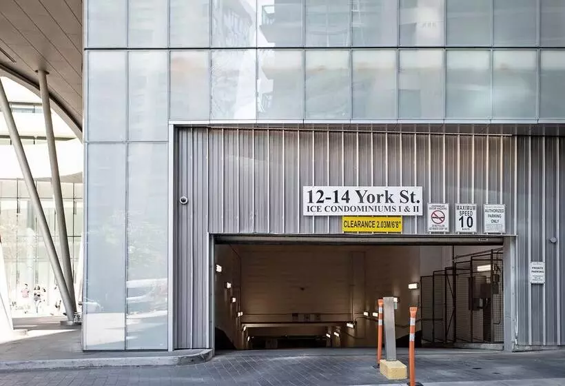 Velvet Stays – Financial District