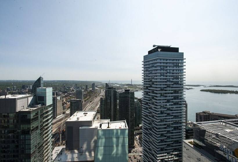 Velvet Stays – Financial District