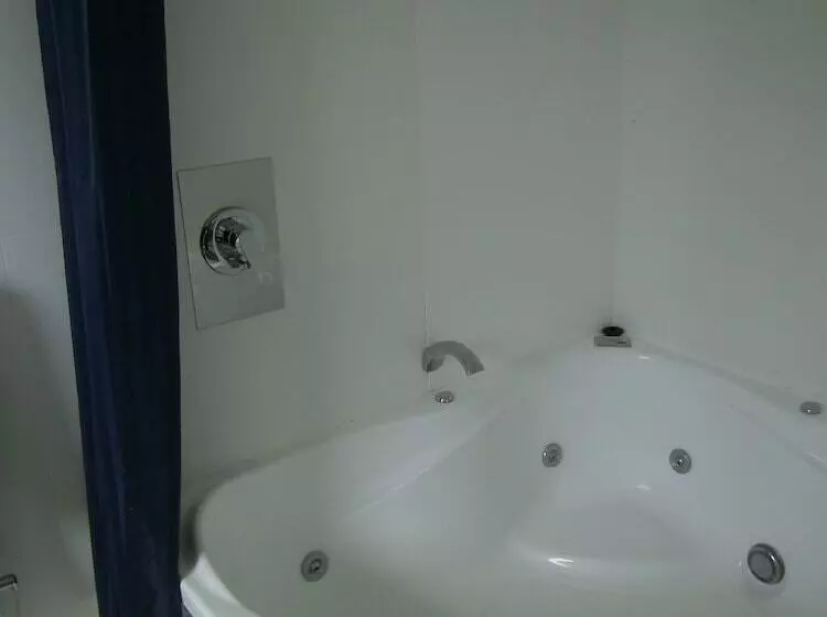 Anchorage Motel Apartments