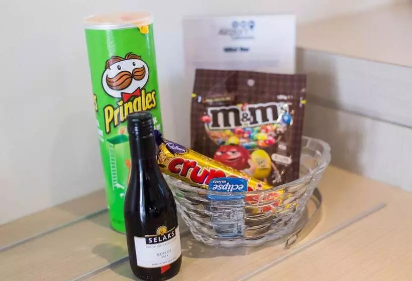 Hotel Airport Gateway Motor Lodge