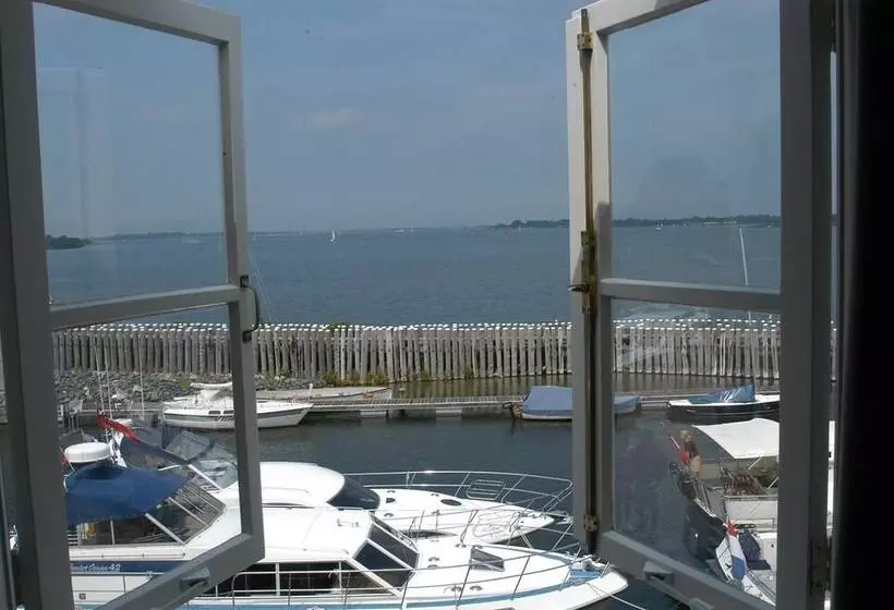 ホテル Auberge De Campveerse Toren