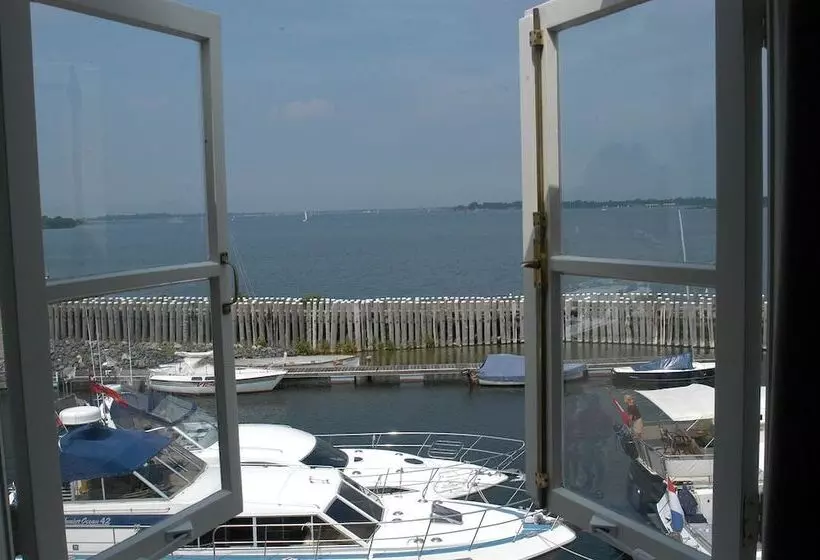 ホテル Auberge De Campveerse Toren