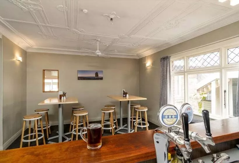 酒店 Centennial Court