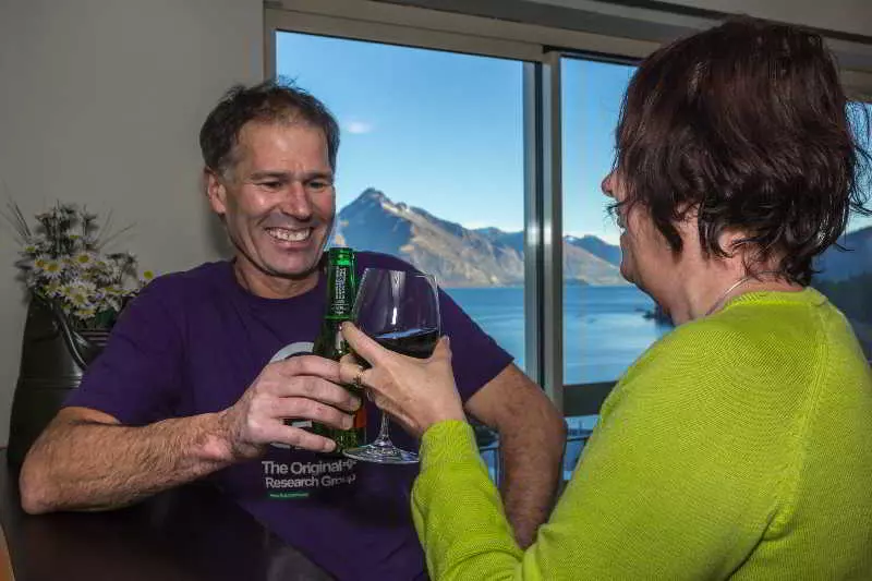 Отель Earnslaw Lodge