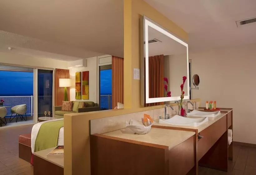 Sunscape Curacao Resort Spa & Casino