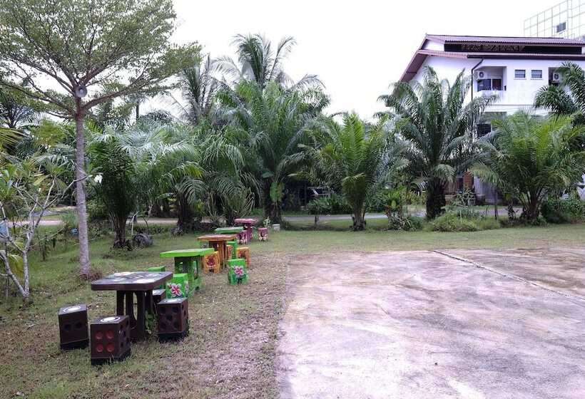 هتل Ashram Kanabnam Resort