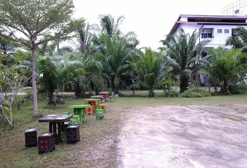 هتل Ashram Kanabnam Resort