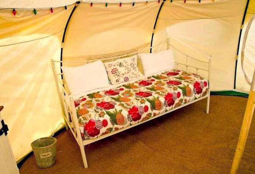 호텔 Goblin Coombe Glamping