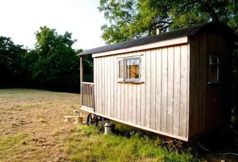 Hotelli Goblin Coombe Glamping