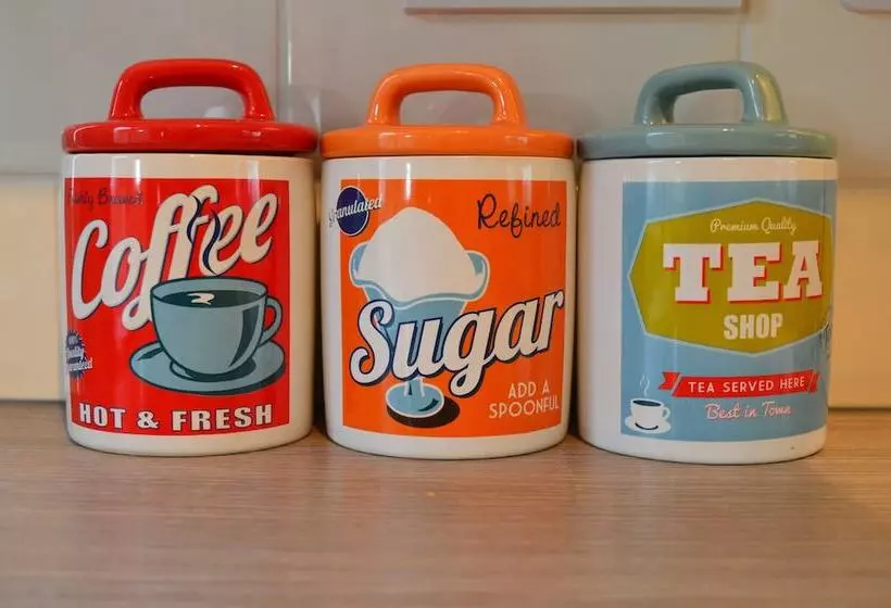 Hotelli Goblin Coombe Glamping