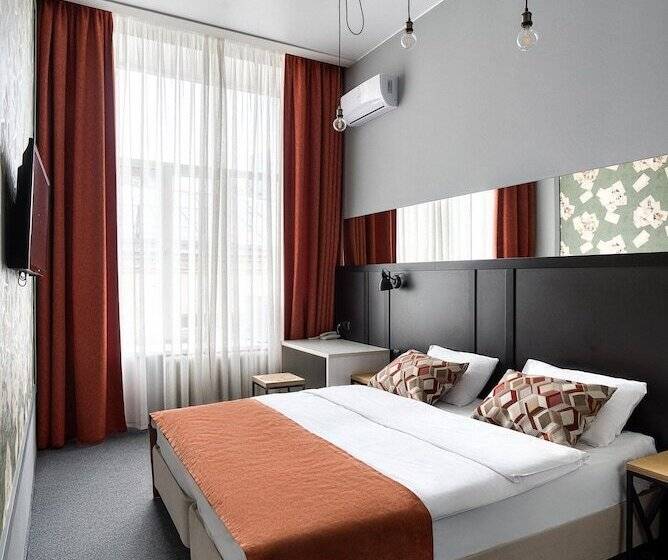 בית מלון כפרי Library