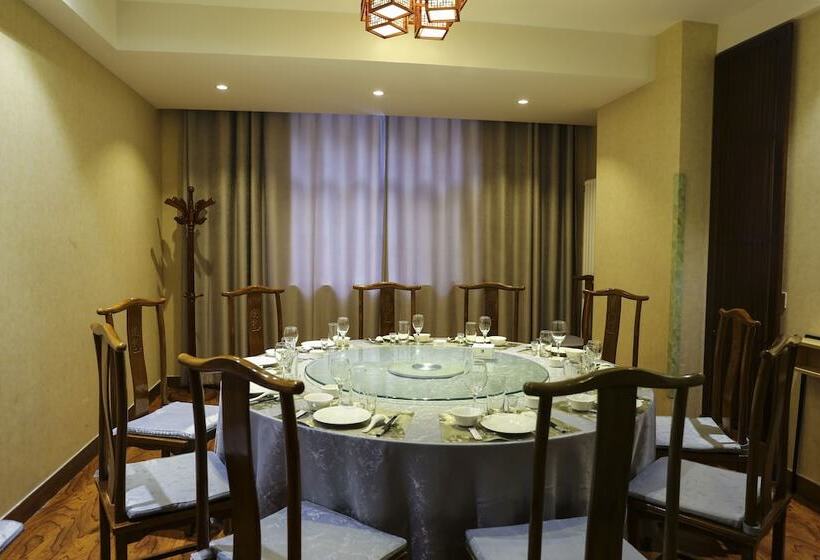 Отель Ningxia Liupanshan Juhong