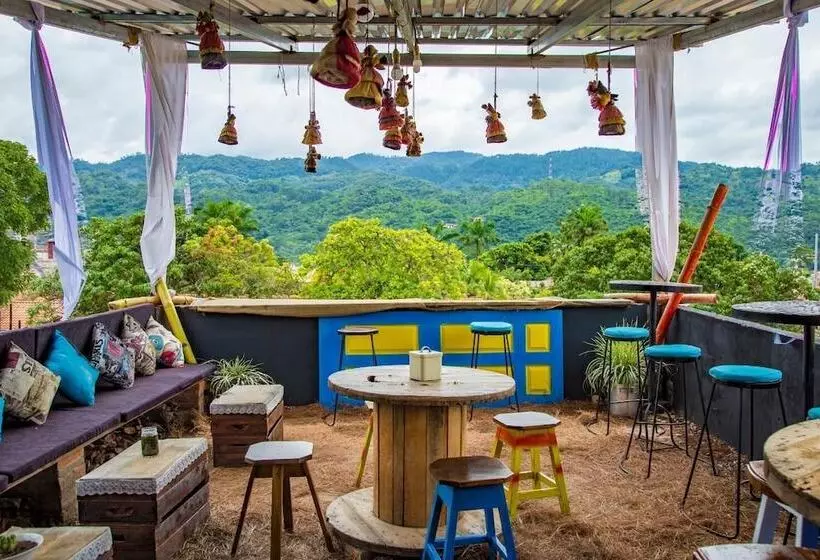 هتل Posada De Belssy