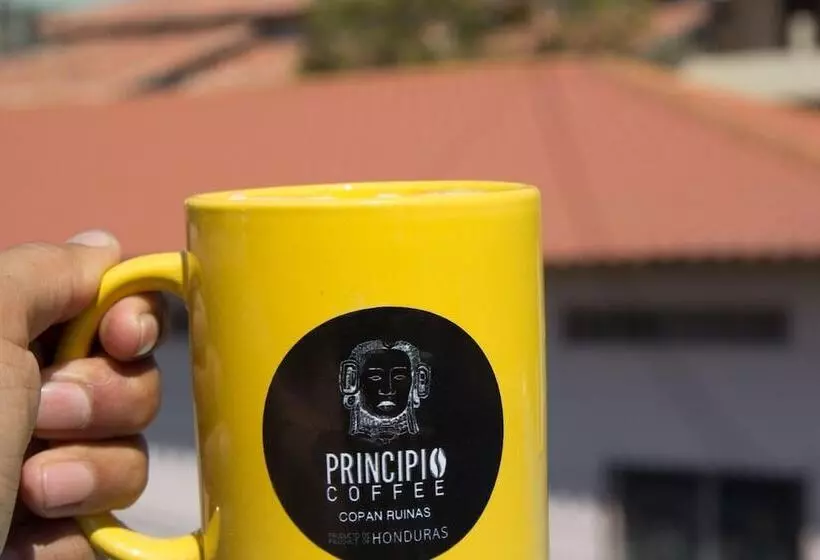 هتل Posada De Belssy