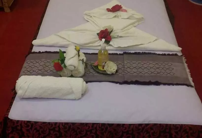 هتل Royal Emerald River View Resort