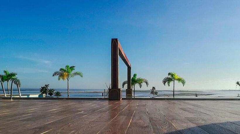 هتل Royal Emerald River View Resort