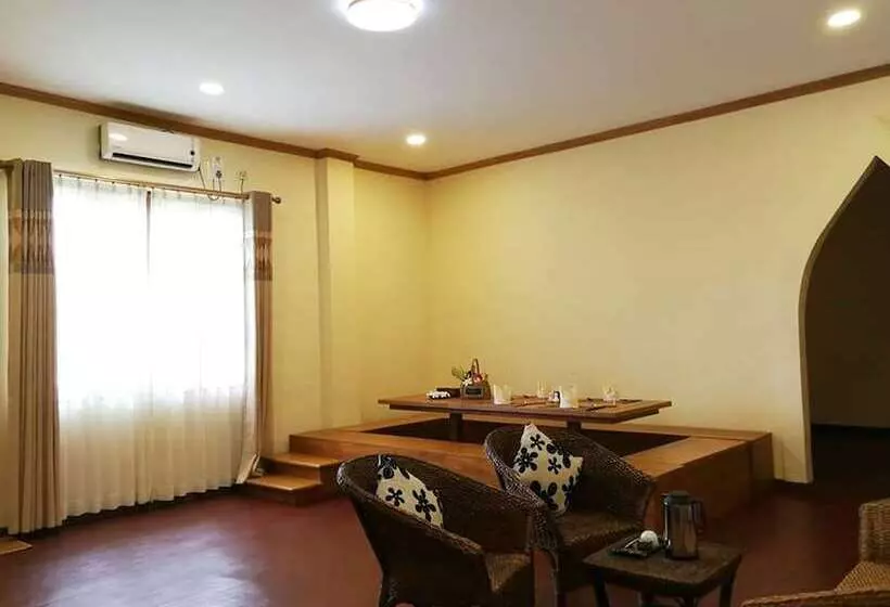 هتل Royal Emerald River View Resort