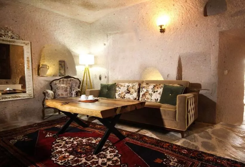 هتل Valley Inn Cave