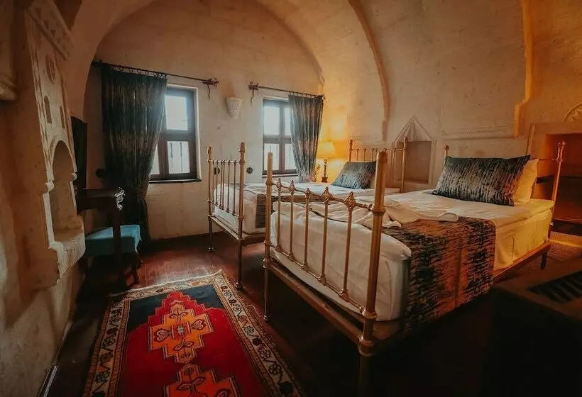 هتل Valley Inn Cave