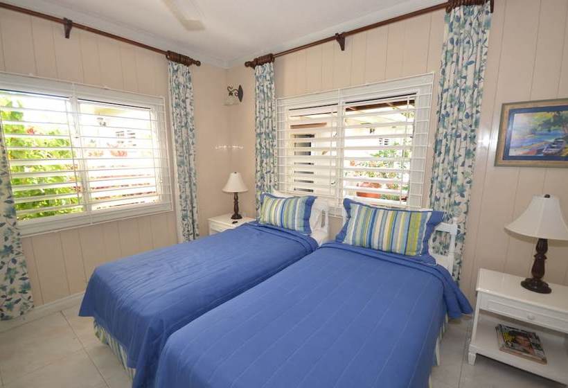 Idleawile Villa, 5br By Jamaican Treasures