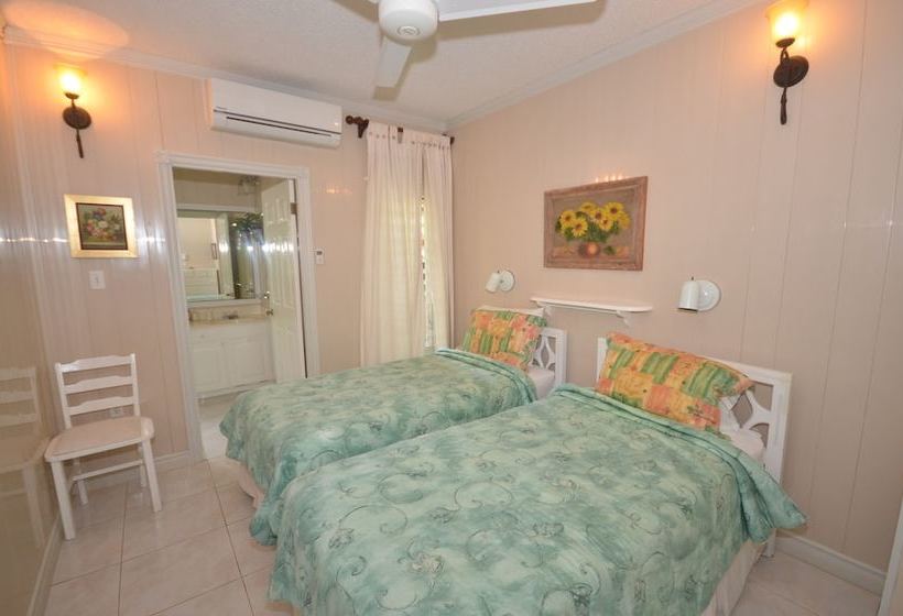 Idleawile Villa, 5br By Jamaican Treasures