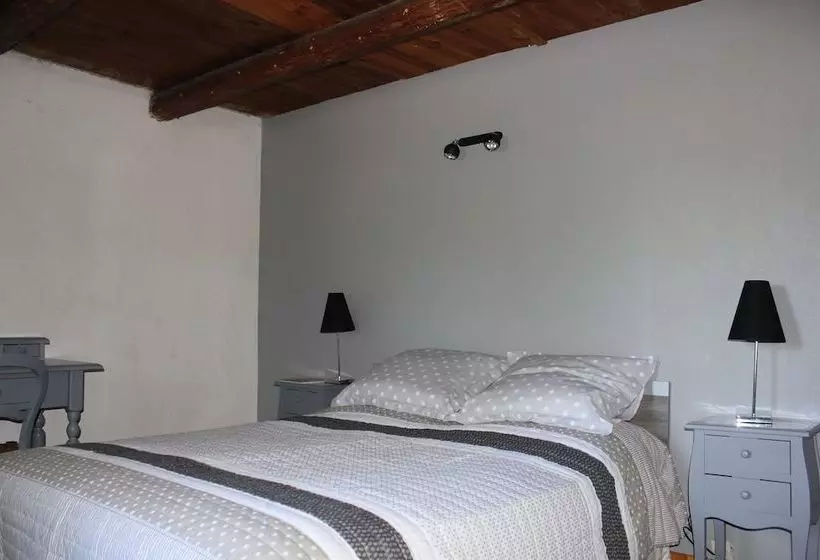 Les Fermes Du Chateau  Gite Le Cantou