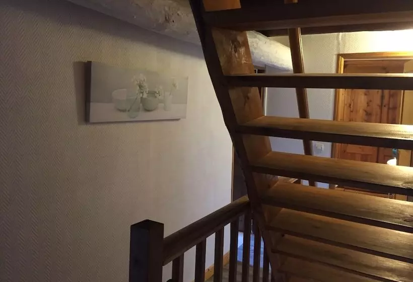 Les Fermes Du Chateau  Gite Le Cantou