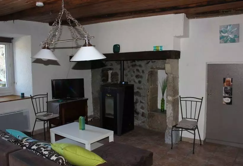 Les Fermes Du Chateau  Gite Le Cantou