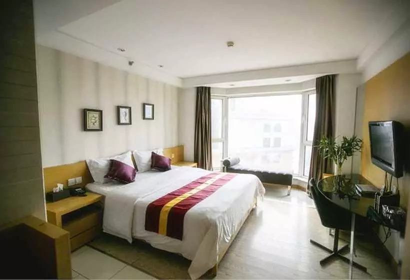 Love Holiday Inn Apartment